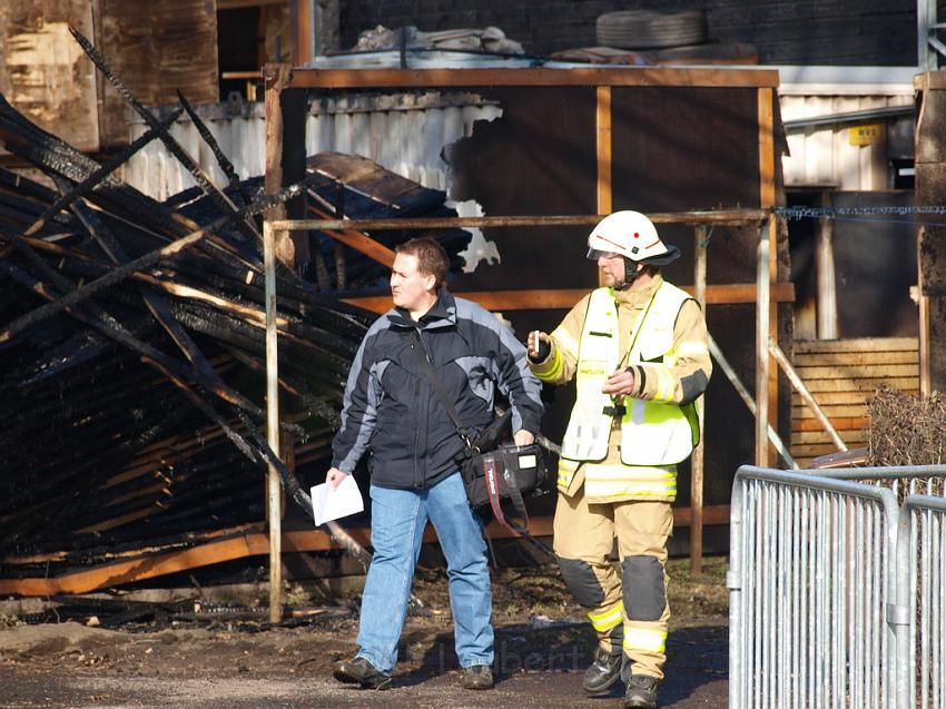 Grossbrand Holzlager Siegburg Industriestr P329.JPG